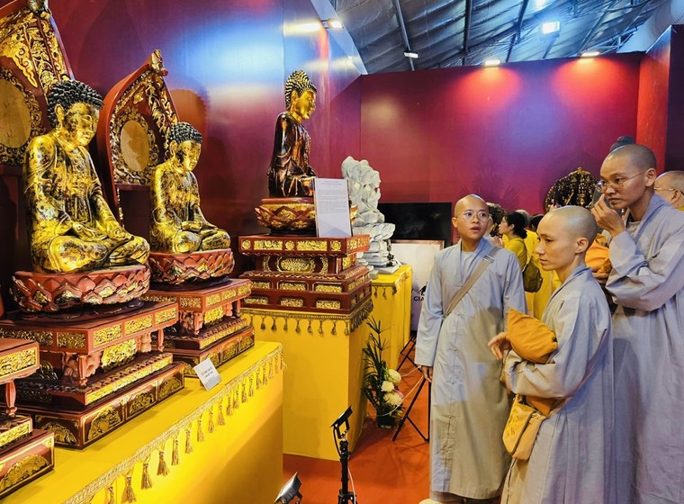 87 bảo vật Quốc gia được giới thiệu đến công chúng TP Hồ Chí Minh ảnh 3