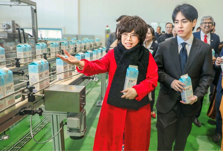 TH true MILK ở xứ sở Bạch Dương: Hành trình kiến tạo từ niềm tin và phẩm hạnh anh hùng của một dân tộc anh hùng ảnh 2