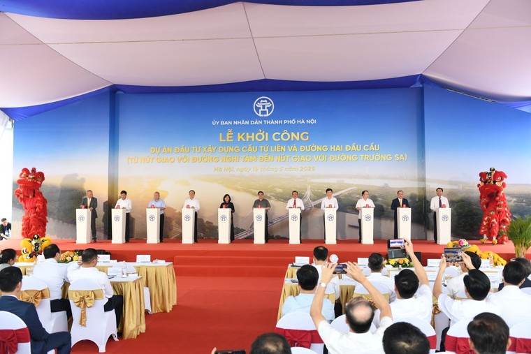 Hoàn thành cầu Tứ Liên sau 24 tháng: “Cú đấm thép” hạ tầng cho Thành phố Expo Vinhomes Global Gate ảnh 1