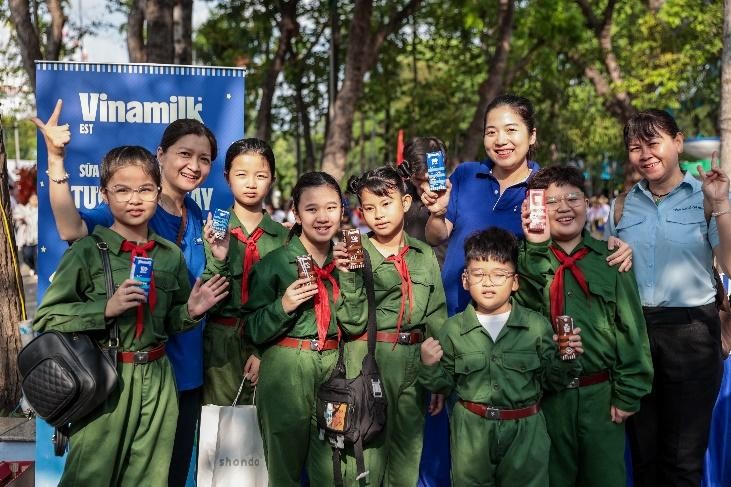 Vinamilk đồng hành cùng thiếu nhi Cháu ngoan Bác Hồ hướng đến kỷ niệm 135 năm ngày sinh nhật Bác ảnh 10