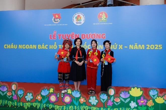 Vinamilk đồng hành cùng thiếu nhi Cháu ngoan Bác Hồ hướng đến kỷ niệm 135 năm ngày sinh nhật Bác ảnh 9