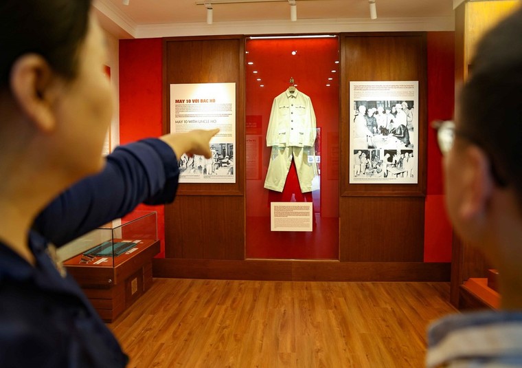 Lan tỏa giá trị Di sản Hồ Chí Minh qua những hình ảnh, hiện vật lịch sử ảnh 4