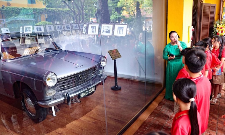 Lan tỏa giá trị Di sản Hồ Chí Minh qua những hình ảnh, hiện vật lịch sử ảnh 3