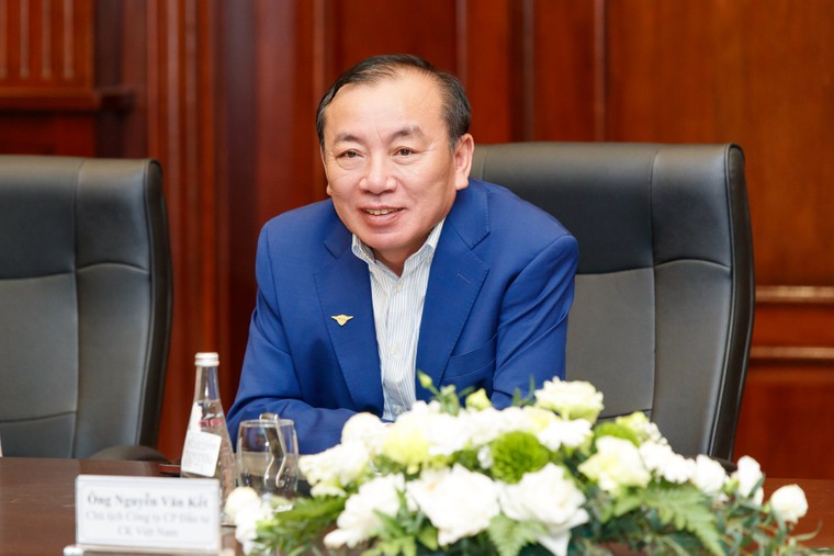 Xanh SM, V-Green và CK Việt Nam hợp tác “điện hóa giao thông” Nghệ An ảnh 1