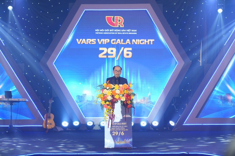 Ngày hội Môi giới Bất động sản Việt Nam 2025: “FLY UP – VARS Vững tâm, Vươn tầm mới” ảnh 8