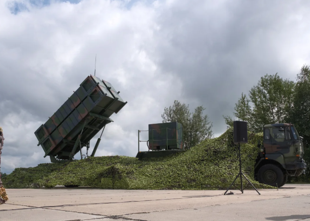 Lý do Mỹ "đảo chiều" với Ukraine, châu Âu vẫn "bất an" ảnh 1