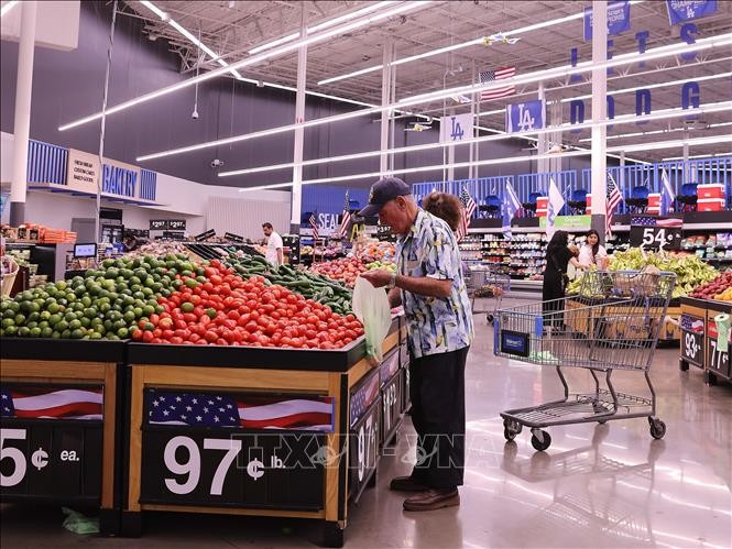 Tình trạng "lặng gió" trước thềm bão thuế quan của Tổng thống Trump ảnh 1