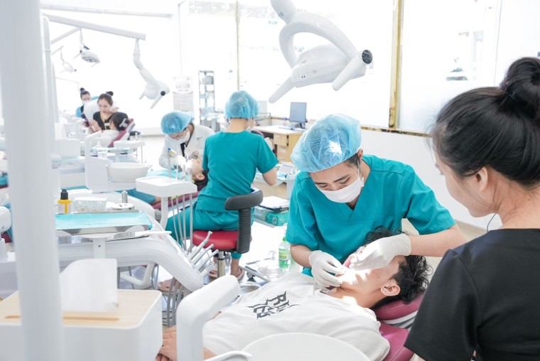 Bác sĩ cảnh báo tình trạng "dở khóc dở cười" vì niềng răng ảnh 1