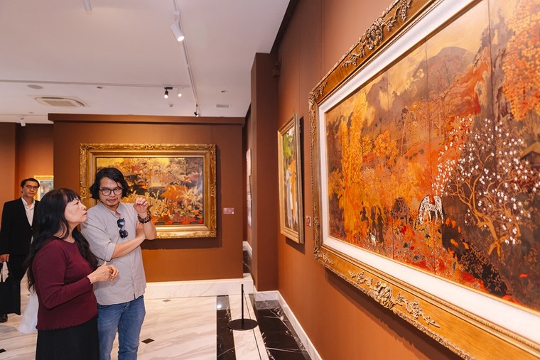 Triển lãm "Những gốc rễ không ngừng vươn" tôn vinh di sản nghệ thuật Đông Dương ảnh 2