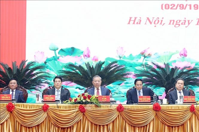 Tổng Bí thư chủ trì buổi gặp mặt các đồng chí nguyên lãnh đạo Đảng, Nhà nước ảnh 1