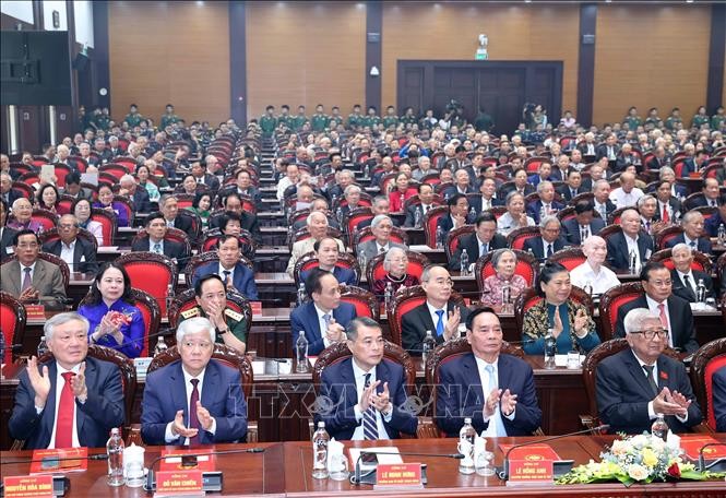 Tổng Bí thư chủ trì buổi gặp mặt các đồng chí nguyên lãnh đạo Đảng, Nhà nước ảnh 10