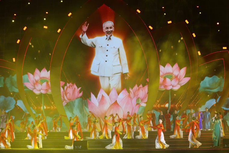 Thủ tướng dự Lễ Công bố Di sản Thế giới Yên Tử-Vĩnh Nghiêm-Côn Sơn, Kiếp Bạc ảnh 8