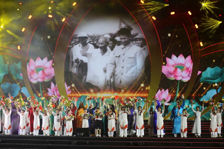 Thủ tướng dự Lễ Công bố Di sản Thế giới Yên Tử-Vĩnh Nghiêm-Côn Sơn, Kiếp Bạc ảnh 3