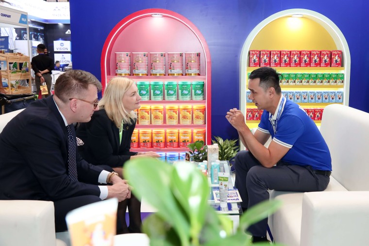 Chiếc nắp chai góp phần giúp Vinamilk tăng trưởng doanh số gần 80% tại New Zealand ảnh 2