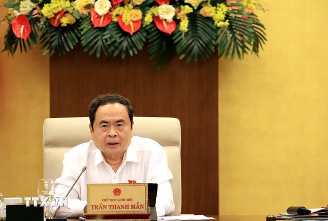 Chủ tịch Quốc hội: Khắc phục tình trạng "nghiên cứu rồi để trong ngăn tủ" ảnh 2