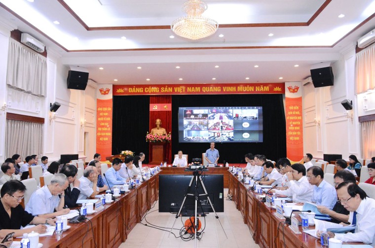 Từ năm học 2026 - 2027 triển khai một bộ sách giáo khoa dùng chung ảnh 1