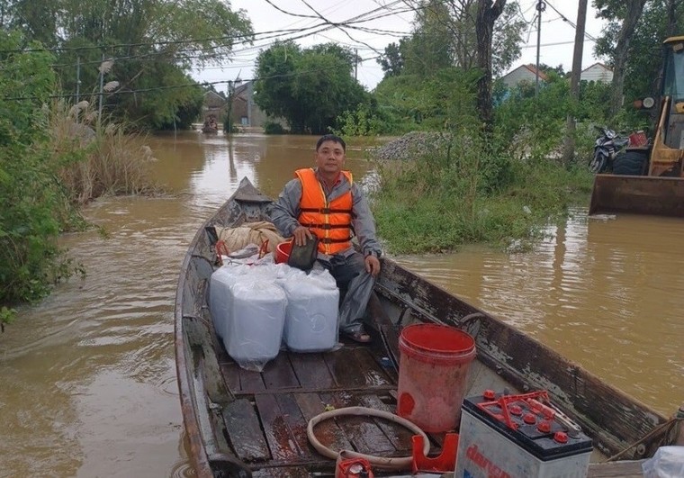 Sóng Viettel tại Huế và Đà Nẵng duy trì ổn định trong lũ dữ ảnh 4