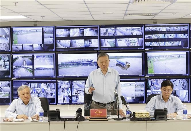 Tổng Bí thư Tô Lâm: Khẩn trương khắc phục hậu quả mưa lũ tại Huế để cuộc sống người dân sớm trở lại bình thường ảnh 1