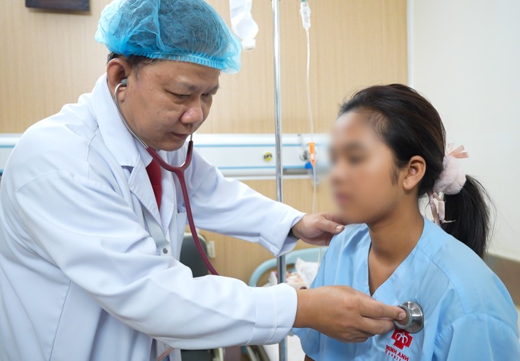 Cảnh báo trẻ ho kéo dài, khó thở có thể là dấu hiệu u trung thất ảnh 1