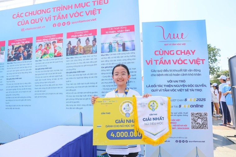 10.322 chiến binh chạy “Vì tầm vóc Việt” tại S-Race Cần Thơ ảnh 2