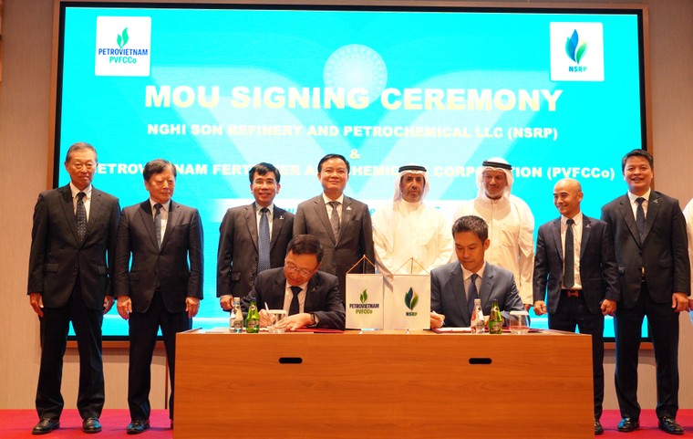 Lễ ký kết thỏa thuận hợp tác giữa PVFCCo – Phú Mỹ và NSRP tại Kuwait: Bước tiến chiến lược trong phát triển chuỗi giá trị hóa dầu – hóa chất ảnh 4