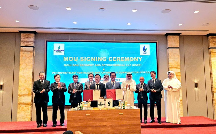 Lễ ký kết thỏa thuận hợp tác giữa PVFCCo – Phú Mỹ và NSRP tại Kuwait: Bước tiến chiến lược trong phát triển chuỗi giá trị hóa dầu – hóa chất ảnh 3
