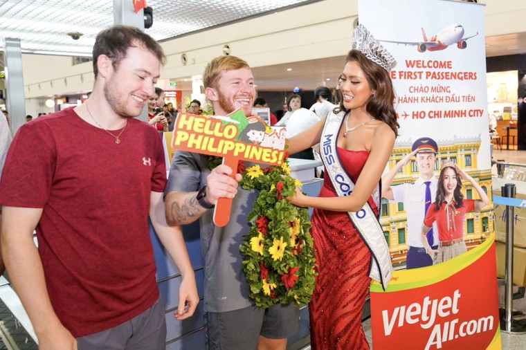 Bay thẳng TP.HCM - Manila cùng Vietjet trong mùa lễ hội sôi động cuối năm ảnh 1