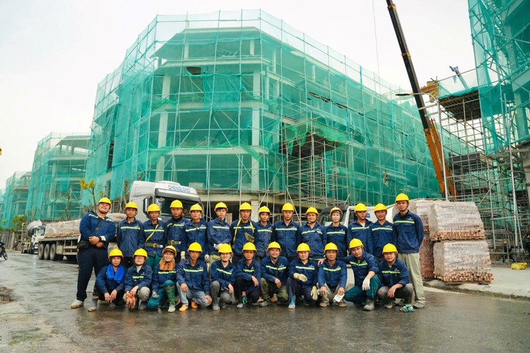 Từ mưu sinh bấp bênh đến cuộc sống đủ đầy: Nhiều lao động “đổi đời” nhờ việc làm bền vững tại VinCons ảnh 2