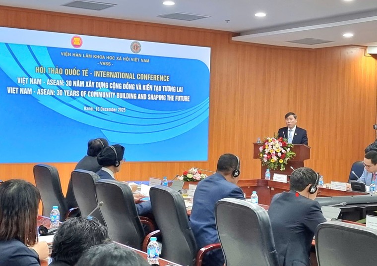 Việt Nam – ASEAN: 30 năm xây dựng cộng đồng và kiến tạo tương lai ảnh 2