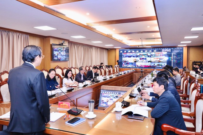 Bộ GD-ĐT: Không cắt giảm cơ học khi sắp xếp mạng lưới trường học ảnh 1