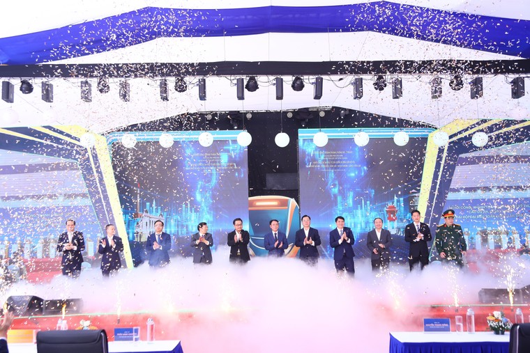 Khởi công dự án đầu tư xây dựng đường sắt đô thị thành phố Hà Nội, tuyến số 5, Văn Cao – Ngọc Khánh – Láng – Hoà Lạc ảnh 1