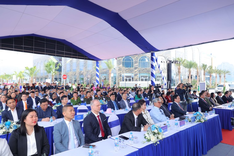 Khánh thành Tổ hợp du lịch, nghỉ dưỡng và giải trí Crystal Holidays Harbour Vân Đồn ảnh 5