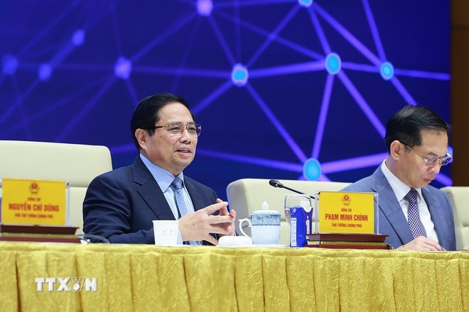 Thủ tướng: Kinh tế số là động lực, xã hội số là nền tảng, con người là trung tâm ảnh 1