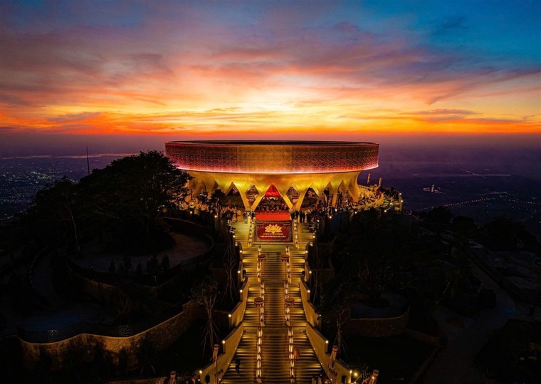 Núi Bà Đen, Tây Ninh tổ chức Lễ an vị Tôn tượng Đức Phật Câu Na Hàm Mâu Ni ảnh 5