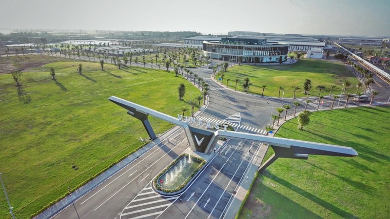 Nhà máy VinFast Hải Phòng xuất xưởng chiếc ô tô điện thứ 200.000 trong năm 2025 ảnh 1