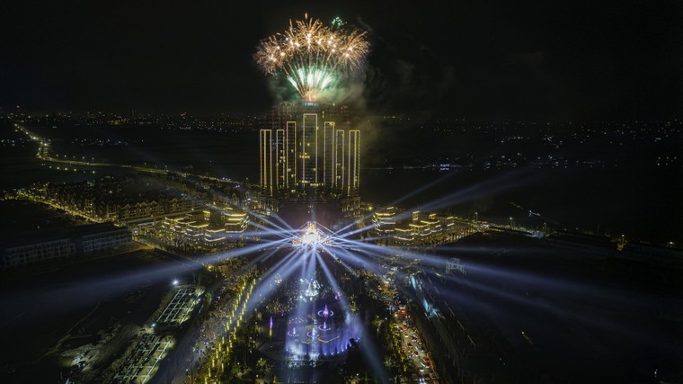 Chào năm mới giữa xanh tươi tại đại nhạc hội Countdown 2026 khắp ba miền của Ecopark ảnh 8