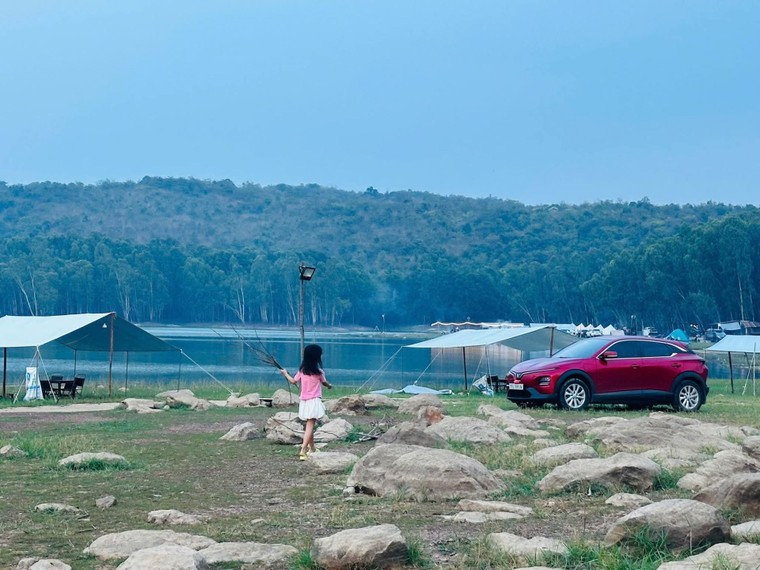 Hành trình 15 giờ thiện nguyện đầy ý nghĩa của nữ CEO cùng người đồng hành đáng tin cậy VF 6 ảnh 2