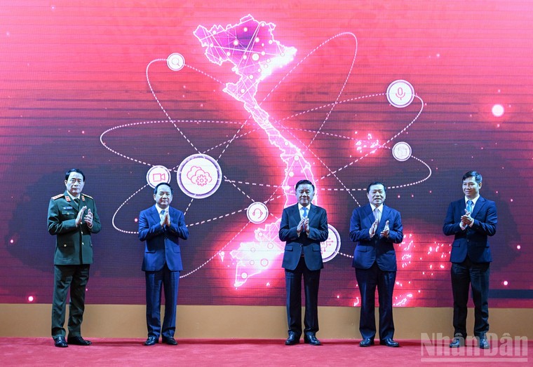 Khơi dậy tinh thần yêu nước, ý chí quyết tâm thực hiện thắng lợi mục tiêu chiến lược trong kỷ nguyên mới ảnh 2