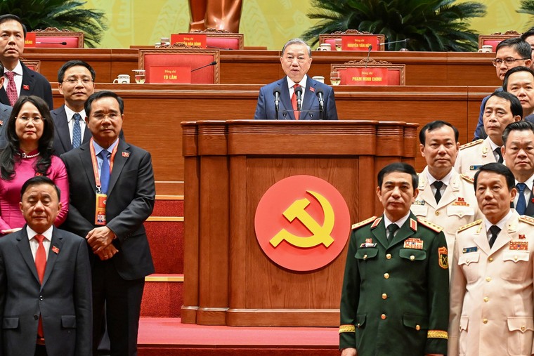 [Ảnh] Bộ Chính trị Ban Bí thư, Ban Chấp hành Trung ương khóa XIV ra mắt Đại hội ảnh 16