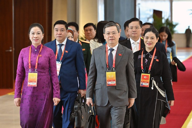 [Ảnh] Bộ Chính trị Ban Bí thư, Ban Chấp hành Trung ương khóa XIV ra mắt Đại hội ảnh 23