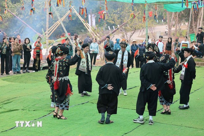 Nhiều hoạt động hấp dẫn tại Làng văn hóa các dân tộc dịp Tết Bính Ngọ ảnh 2