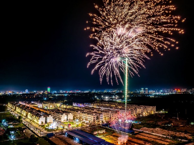 Khách mua The Sentosa ấn tượng với tiến độ thi công thần tốc, háo hức chờ nhận nhà vào tháng 3/2027 ảnh 1