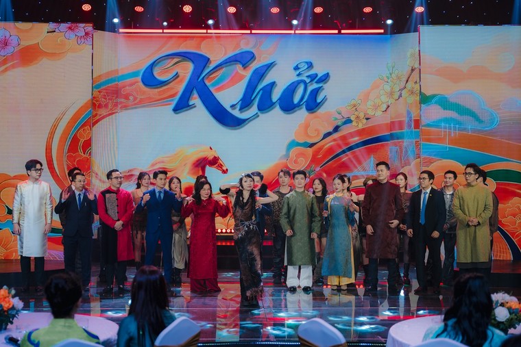 Hạnh phúc như nhân viên SHB: Vừa xem show xịn, vừa rinh lộc mang về ảnh 3