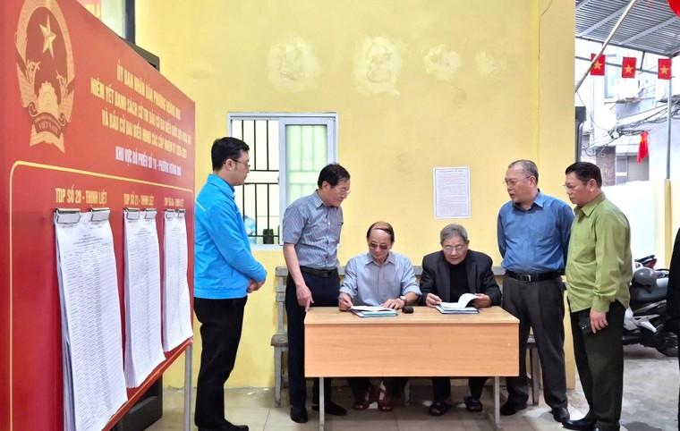 Đổi mới toàn diện, nâng cao chất lượng công tác bầu cử ảnh 2