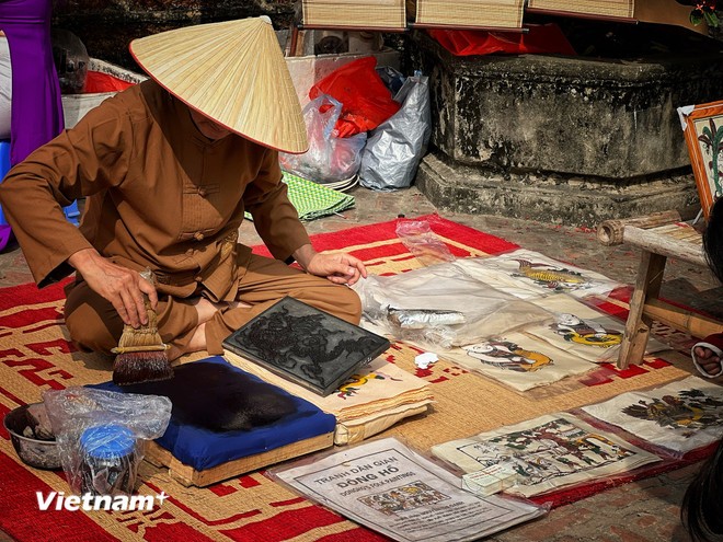 Làng tranh dân gian Đông Hồ đón nhận bằng ghi danh di sản của UNESCO ảnh 2