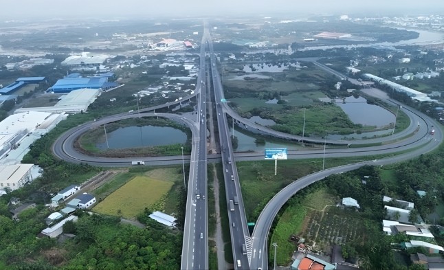 Bất động sản TP. HCM: Quy luật 10 năm và cuộc đổi ngôi của các điểm nóng đầu tư - Đâu sẽ là "ngôi sao sáng" của chu kỳ kế tiếp? ảnh 3