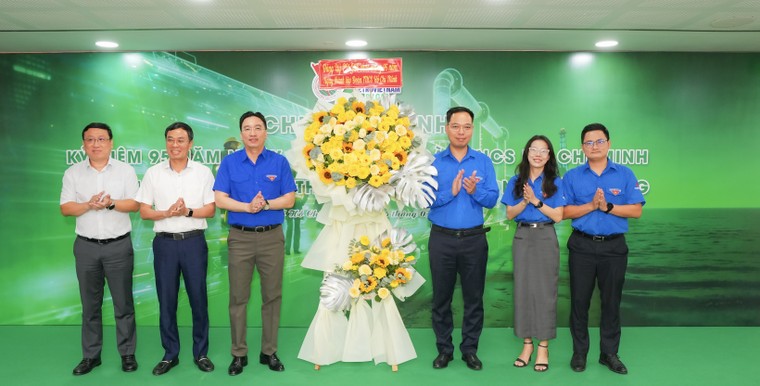 Bí thư Đảng ủy, Chủ tịch HĐQT Tổng công ty Khí Việt Nam đối thoại với đoàn viên, thanh niên PV GAS ảnh 1