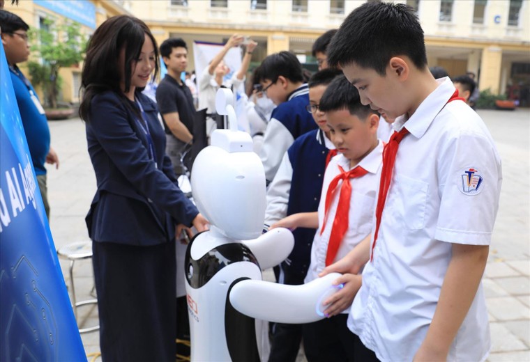 Nghị quyết 71-NQ/TW: Trí tuệ nhân tạo - đòn bẩy tái cấu trúc toàn diện giáo dục và đào tạo ảnh 1