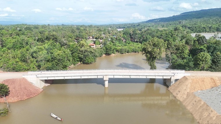 Từ công trường "3 không" đến dòng điện vượt biên giới: Cách Bầu Hiển làm nên kỳ tích Savan 1 trong 16 tháng ảnh 4