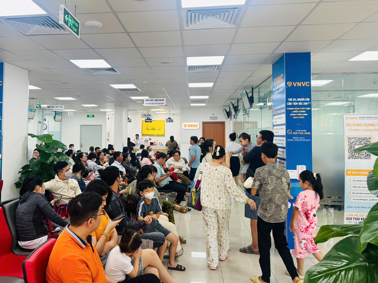 Cảnh báo dịch bệnh não mô cầu "ẩn mình" trong cộng đồng ảnh 2